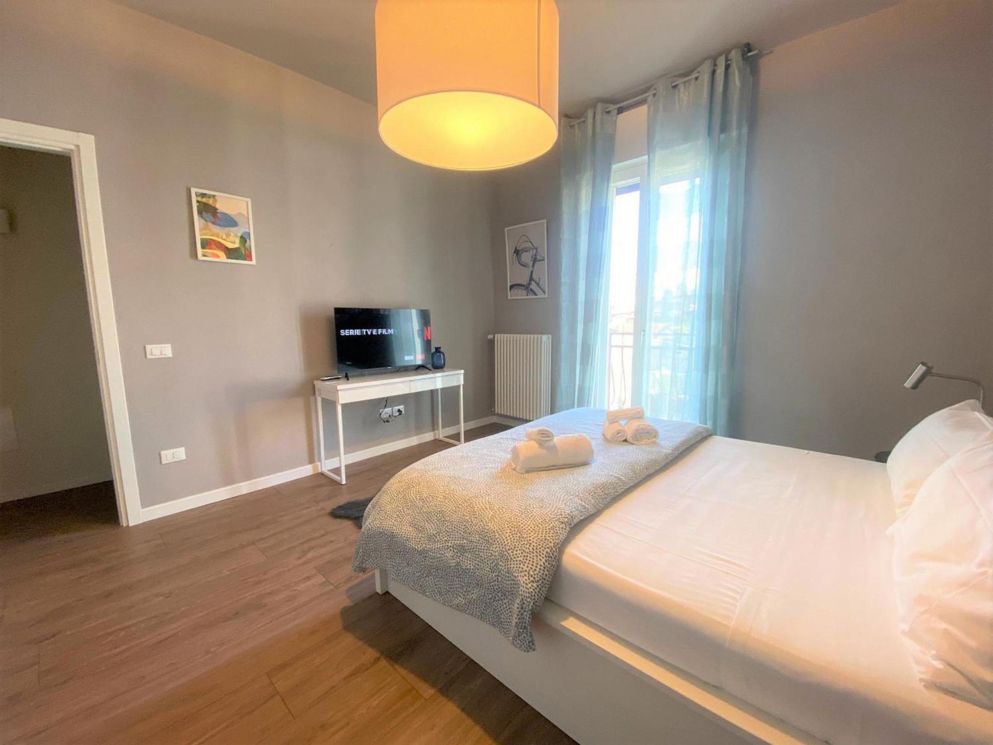 Desenzanoloft Official Partner Marriott Homes & Villas - Bacco Family Apartment Desenzano del Garda Zewnętrze zdjęcie